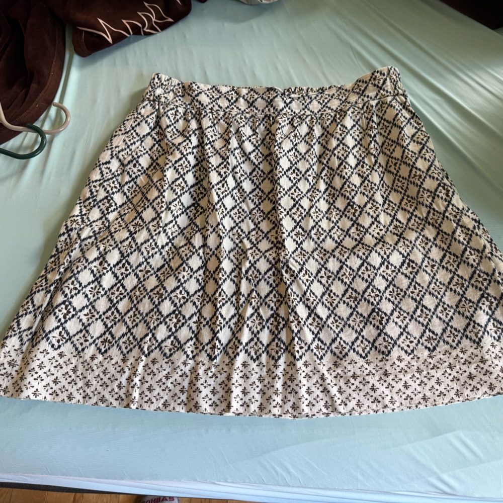 Loft light skirt